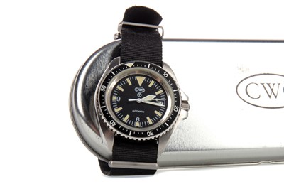 Lot 840 - A CWC DIVER'S STAINLESS STEEL AUTOMATIC WRIST WATCH