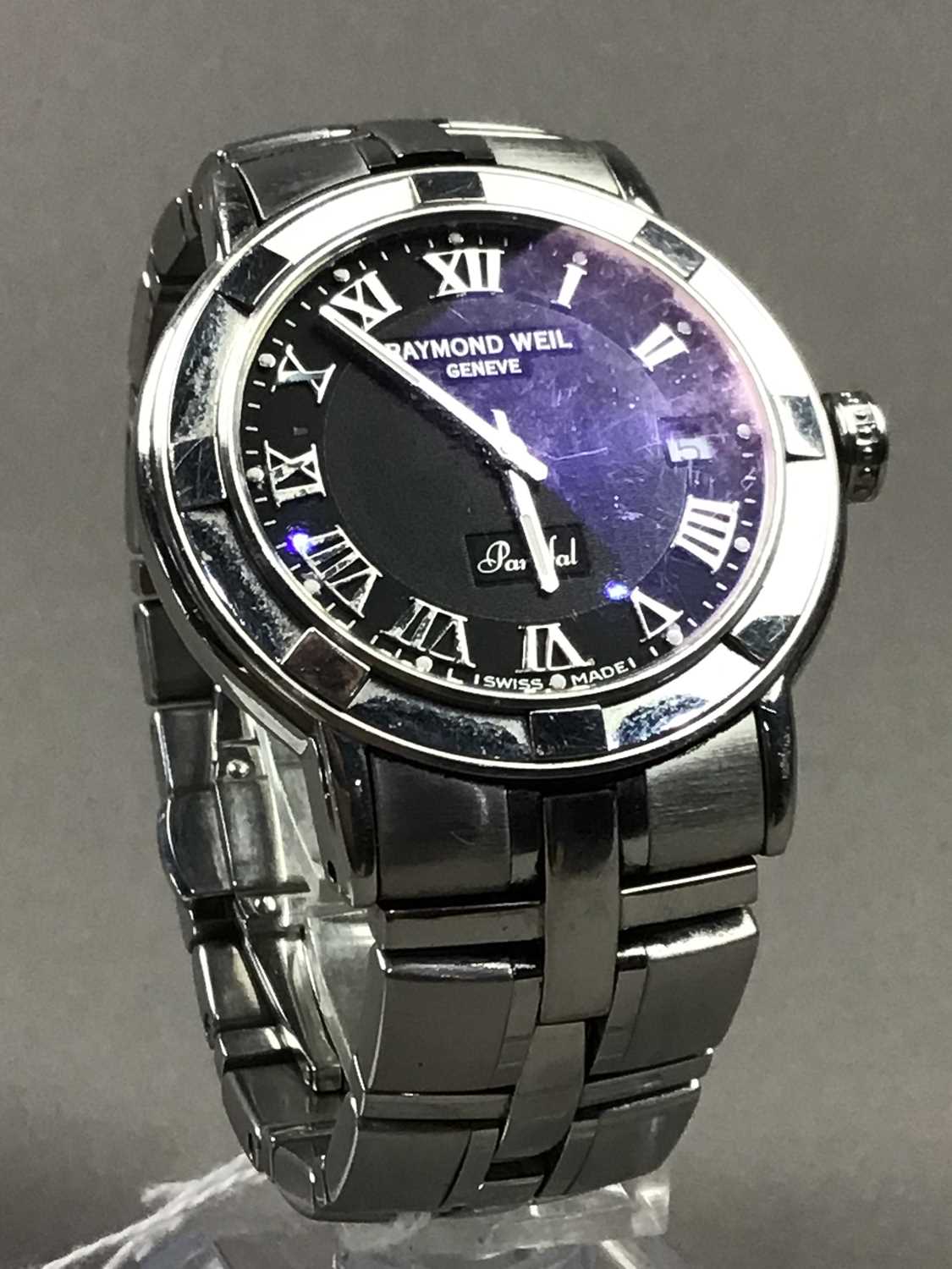 Lot 5 - A RAYMOND WEIL WRIST WATCH