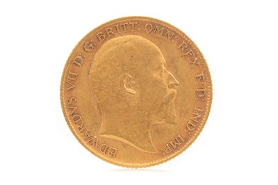 Lot 7 - AN EDWARD VII GOLD HALF SOVEREIGN DATED 1909