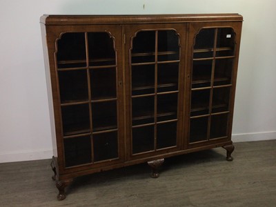 Lot 178 - A MAHOGANY BOOKCASE