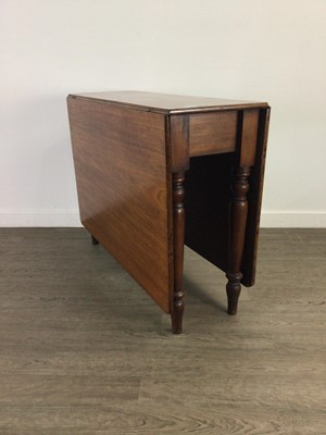 Lot 169 - A MAHOGANY DROP LEAF TEA TABLE