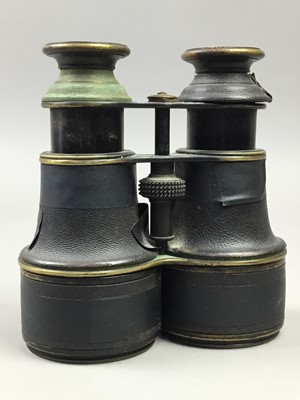 Lot 189 - A PAIR OF EARLY 20TH CENTURY BINOCULARS AND ANOTHER PAIR