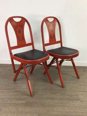 Lot 326 - LOUIS RASTETTER & SONS OF FORT WAYNE, A SOLID KUMFORT FOLDING TABLE AND FOUR CHAIRS