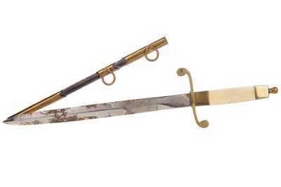 Lot 8 - AN EARLY 19TH CENTURY BRITISH NAVAL DIRK