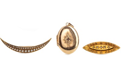 Lot 738 - TWO VICTORIAN BROOCHES AND A LOCKET