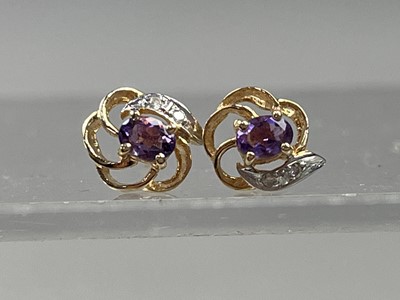 Lot 358 - A COLLECTION OF GOLD AND OTHER STUD EARRINGS