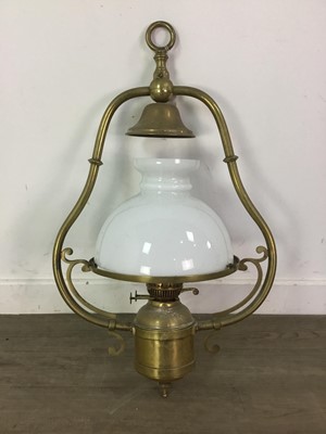 Lot 401 - A 19TH CENTURY BRASS FRAMED PENDANT OIL LAMP