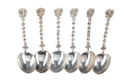 Lot 199 - A SET OF ELEVEN LATE 19TH/EARLY 20TH CENTURY CONTINENTAL SILVER SPOONS