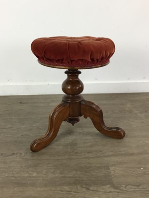 Lot 394 - A REVOLVING PIANO STOOL