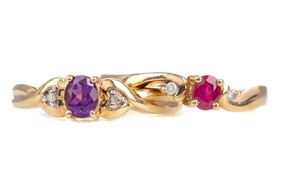 Lot 812 - TWO GEM SET RINGS