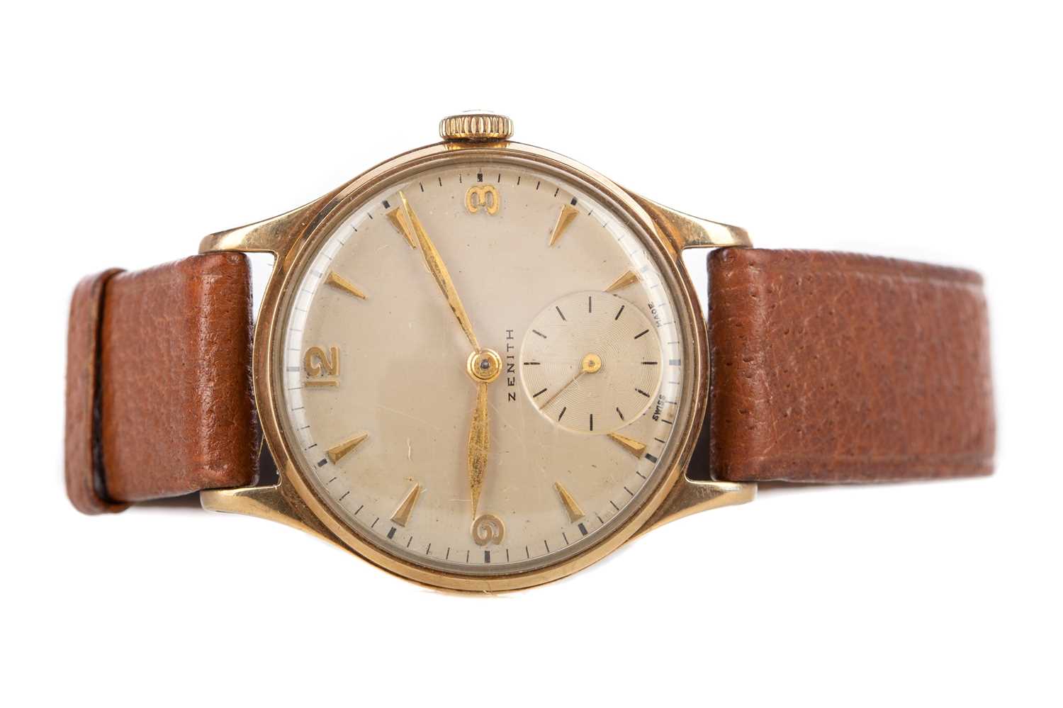 Lot 899 A GENTLEMAN'S ZENITH NINE CARAT GOLD MANUAL