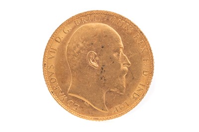 Lot 17 - AN EDWARD VII GOLD SOVEREIGN DATED 1910