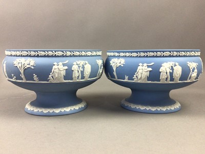 Lot 424 - A PAIR OF WEDGWOOD JASPERWARE STEMMED CIRCULAR BOWLS