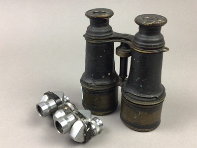 Lot 431 - A VINTAGE POLAROID MODEL 160 LAND CAMERA, A PAIR OF FIELD GLASSES AND PAIR OF JAPANESE BINOCULARS