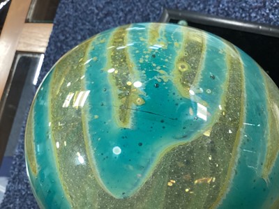 Lot 522 - MICHAEL HARRIS (BRITISH, 1933-1994) FOR MDINA, A GLASS ONION VASE