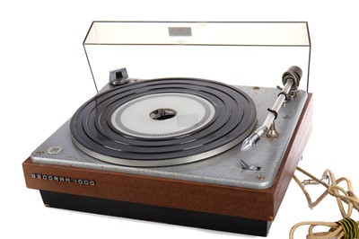 Lot 523 - A BANG & OLFSEN BEOGRAM 1000 TURNTABLE