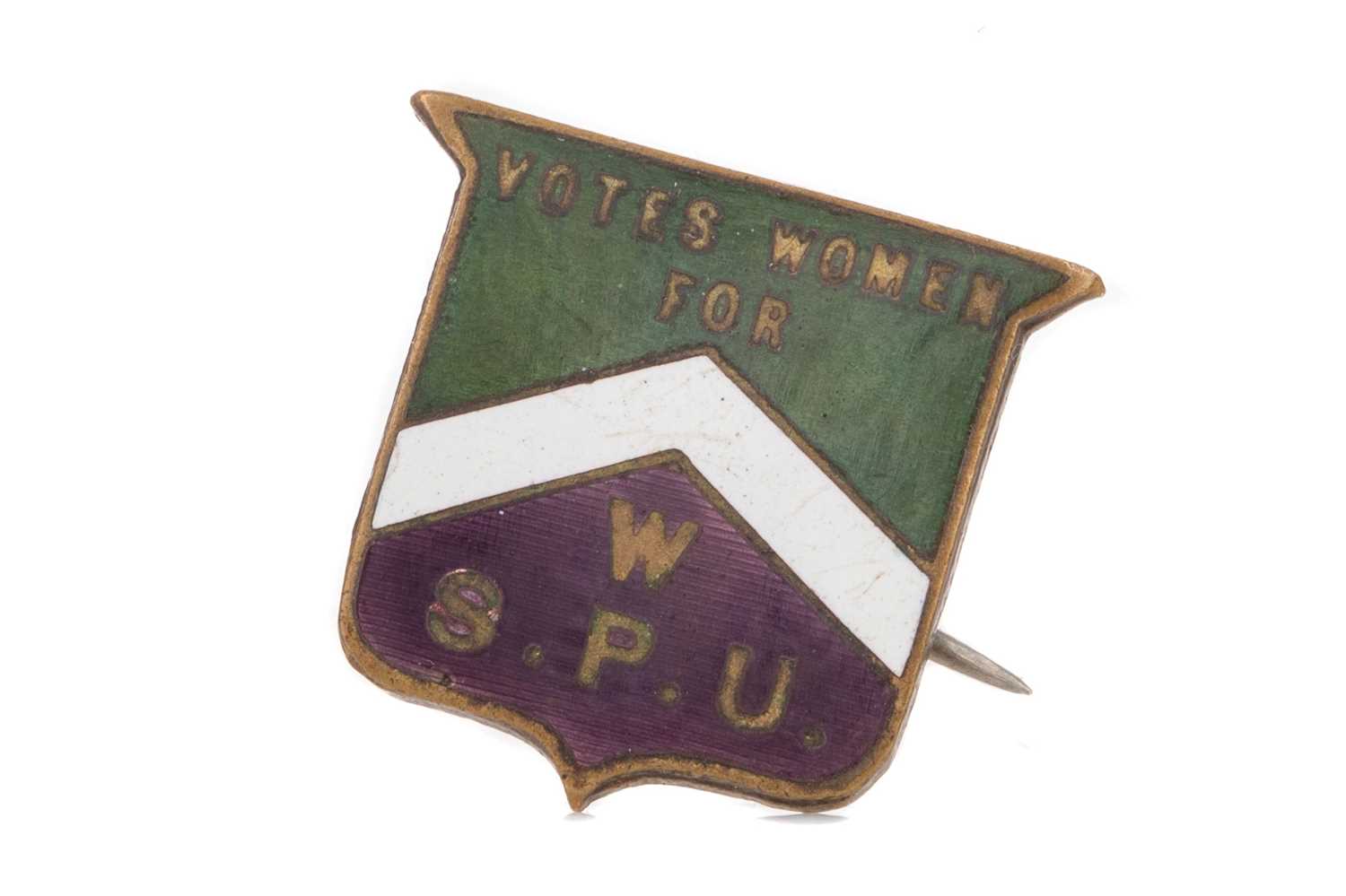 Lot 24 - AN EARLY 20TH CENTURY SUFFRAGETTE ENAMEL BADGE