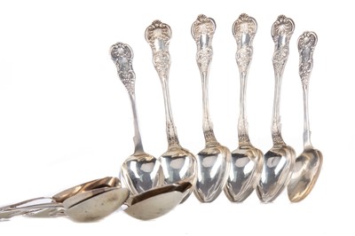 Lot 231 - A COMPOSITE SET OF FIFTEEN SILVER QUEEN'S PATTERN TEASPOONS