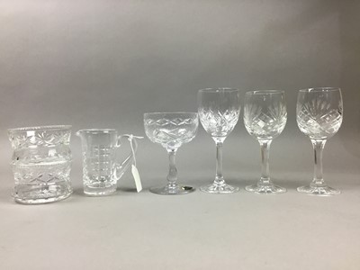 Lot 108 - A LOT OF ASSORTED GLASS BOWLS, JUGS AND DRINKING GLASSES