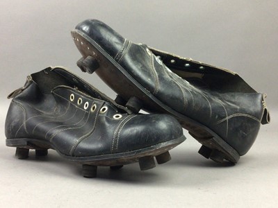 Lot 131 - A PAIR OF EARLY-MID 20TH CENTURY FOOTBALL BOOTS