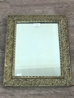 Lot 196 - A GILT GESSO FRAMED RECTANGULAR WALL MIRROR