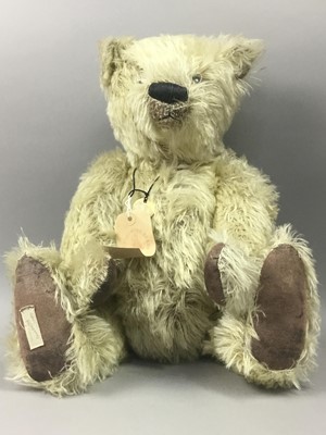 Lot 23 - A LIMITED EDITION DEANS BEAR OF ‘GARETH’