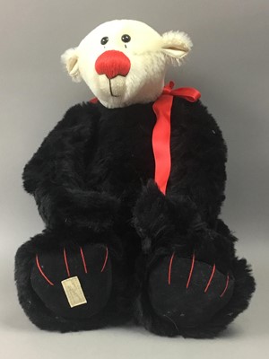 Lot 19 - A LIMITED EDITION DEANS BEAR OF ‘MINSTREL’