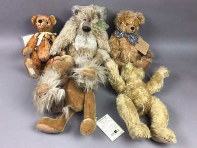 Lot 11 - A LIMITED EDITION DEANS BEAR ‘HENRY’