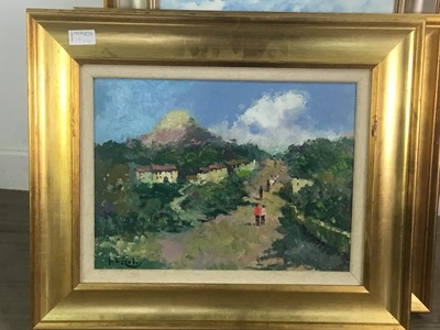 Lot 10 - AN OIL ON BOARD DEPICTING A SCENE FROM VENICE