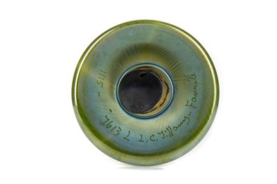 Lot 538 - LOUIS COMFORT TIFFANY (AMERICAN 1848-1933), AN ART NOUVEAU IRIDESCENT FAVRILE GLASS VASE