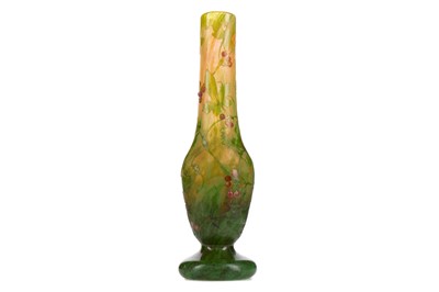 Lot 540 - DAUM FRÈRES NANCY, AN ART NOUVEAU CAMEO GLASS GRAPE AND VINE VASE