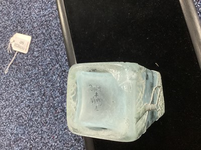 Lot 547 - DAUM FRÈRES NANCY, A RARE CAMEO AND ENAMELLED GLASS SWAN VASE