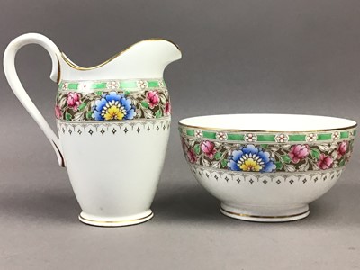 Lot 214 - A ROYAL WORCESTER 'MARTLEY' PATTERN PART TEA SERVICE AND OTHER CERAMICS