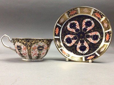 Lot 772 - A COLLECTION OF ROYAL CROWN DERBY IMARI TABLEWARE