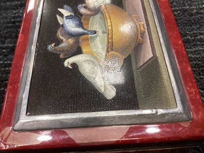 Lot 41 - AN EARLY 19TH CENTURY ITALIAN GRAND TOUR MICROMOSAIC SNUFF BOX