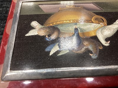 Lot 41 - AN EARLY 19TH CENTURY ITALIAN GRAND TOUR MICROMOSAIC SNUFF BOX