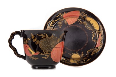 Lot 1385 - A JAPANESE KUTANI TEACUP AND SAUCER