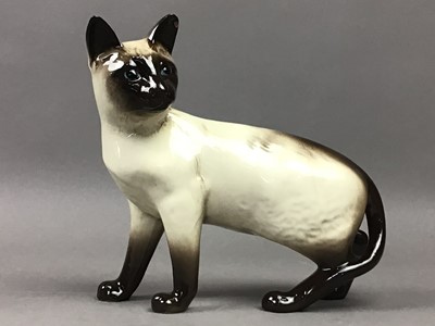 Lot 329 - A GROUP OF BESWICK ANIMALS INCLUDING A CAT