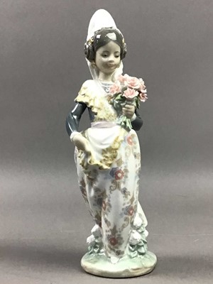 Lot 335 - A LOT OF FOUR LLADRO FIGURES