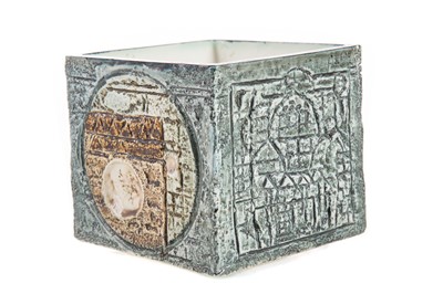 Lot 584 - ALISON BRIGDEN FOR TROIKA POTTERY, A CUBE VASE