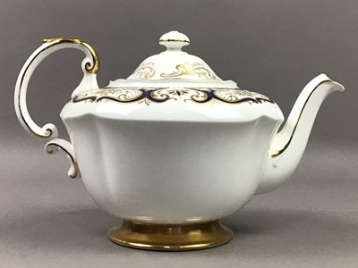 Lot 392 - A PARAGON 'VENICE' PATTERN PART TEA SERVICE