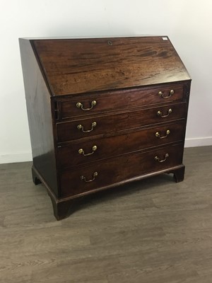 Lot 462 - A MAHOGANY BUREAU