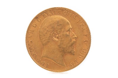 Lot 29 - AN EDWARD VII GOLD HALF SOVEREIGN DATED 1907