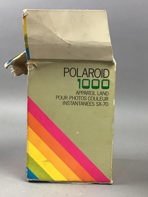 Lot 438 - A POLAROID 1000 LAND CAMERA