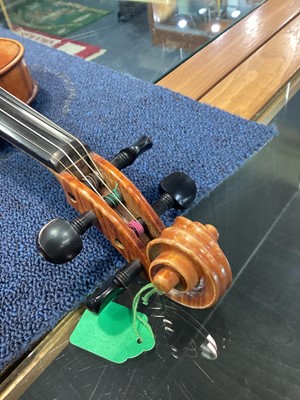 Lot 621 - A FULL SIZE GERMAN VIOLIN BY HOLM VIERTEL OF AACHEN