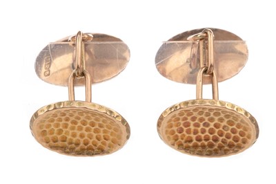 Lot 536 - A PAIR OF NINE CARAT GOLD CUFFLINKS