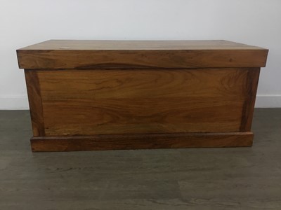 Lot 600 - A HARDWOOD BLANKET CHEST