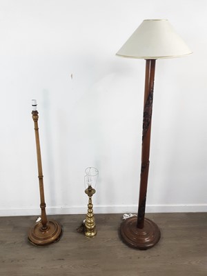 Lot 607 - AN ASIAN FLOOR LAMP, A MAHOGANY FLOOR LAMP AND A TABLE LAMP