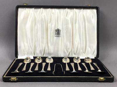 Lot 581 - SET OF TWELVE SILVER TEA SPOONS AND TONGS