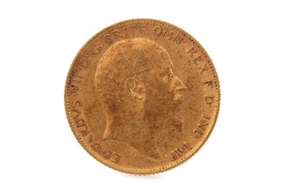 Lot 37 - AN EDWARD VII GOLD HALF SOVEREIGN DATED 1907